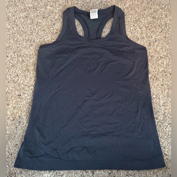 Athleta Tops - ATHLETA Momentum Seamless Racerback Tank Top
